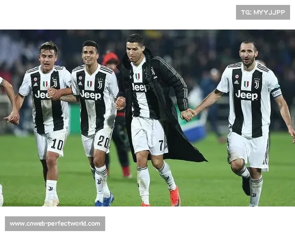 英超俱乐部开放训练课回报球迷，互动活动提升品牌亲和力